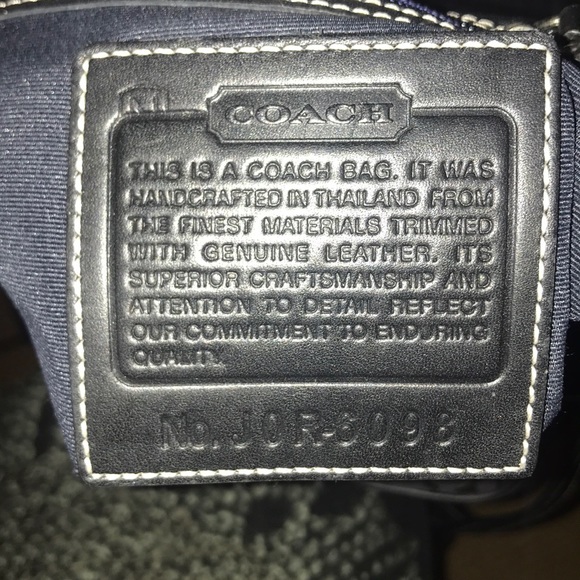 Authentic Coach Over-Shoulder Bag - Picture 3 of 3